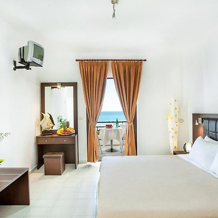 Xenios Dolphin Beach Hotel Possidi Exterior foto