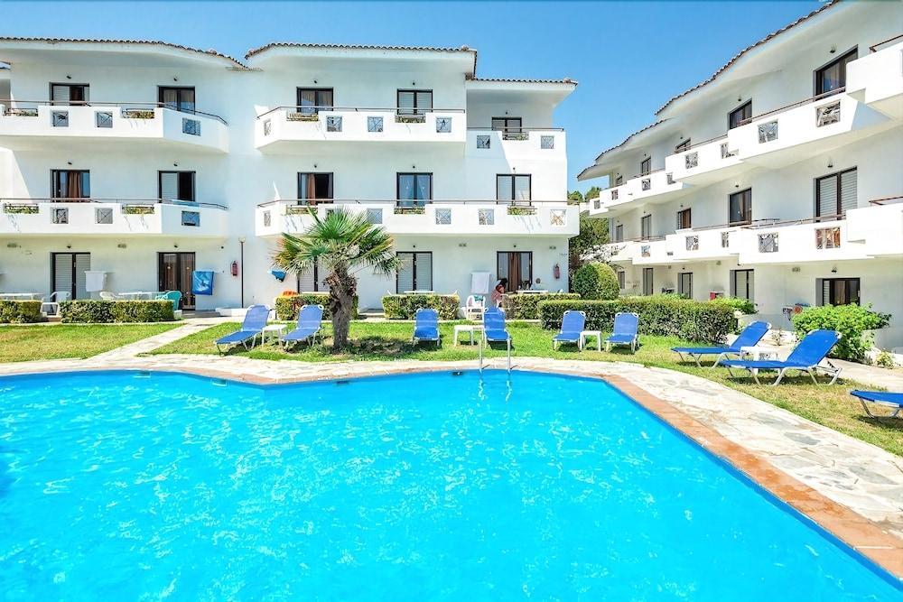 Xenios Dolphin Beach Hotel Possidi Exterior foto