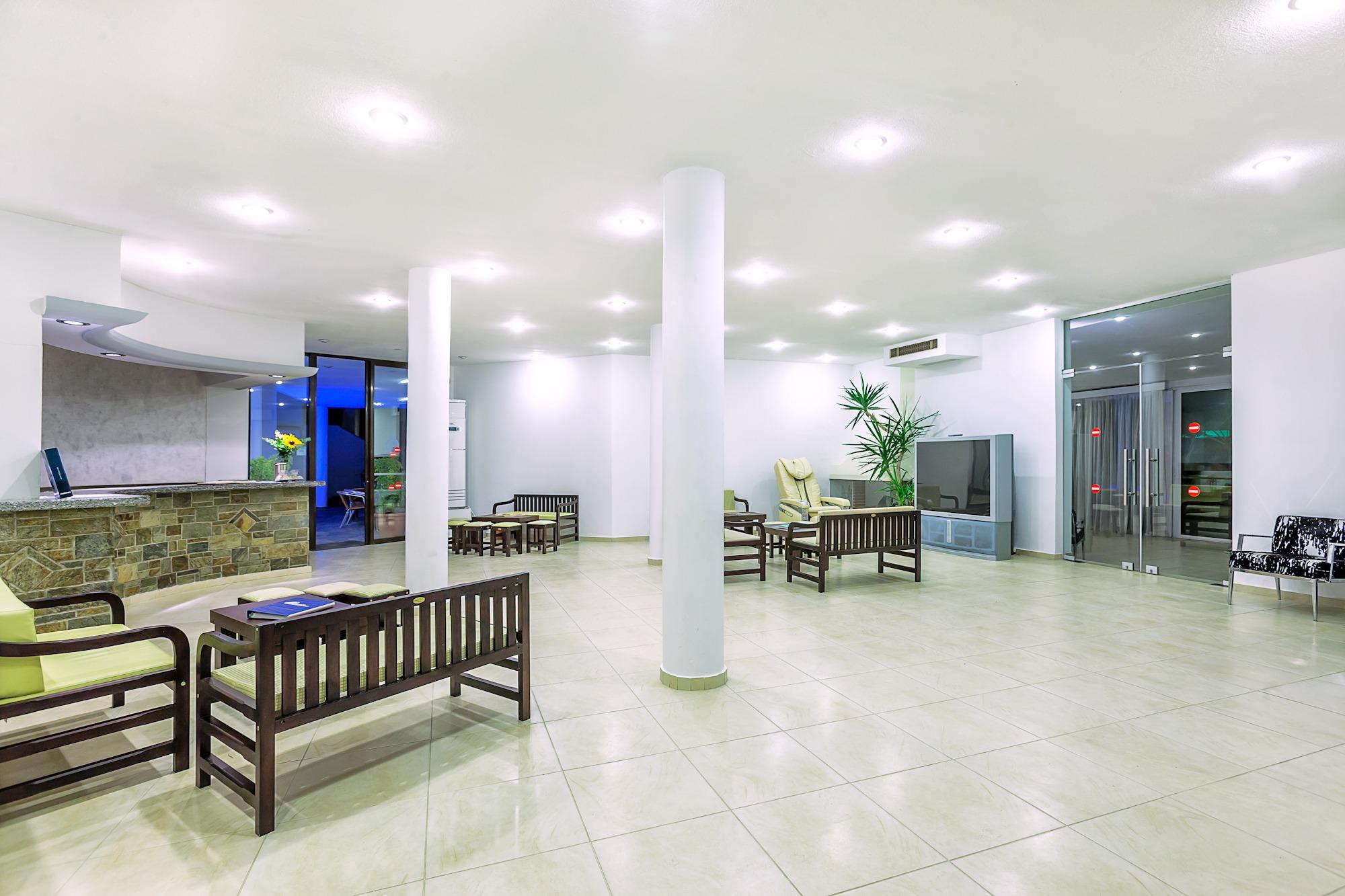 Xenios Dolphin Beach Hotel Possidi Exterior foto