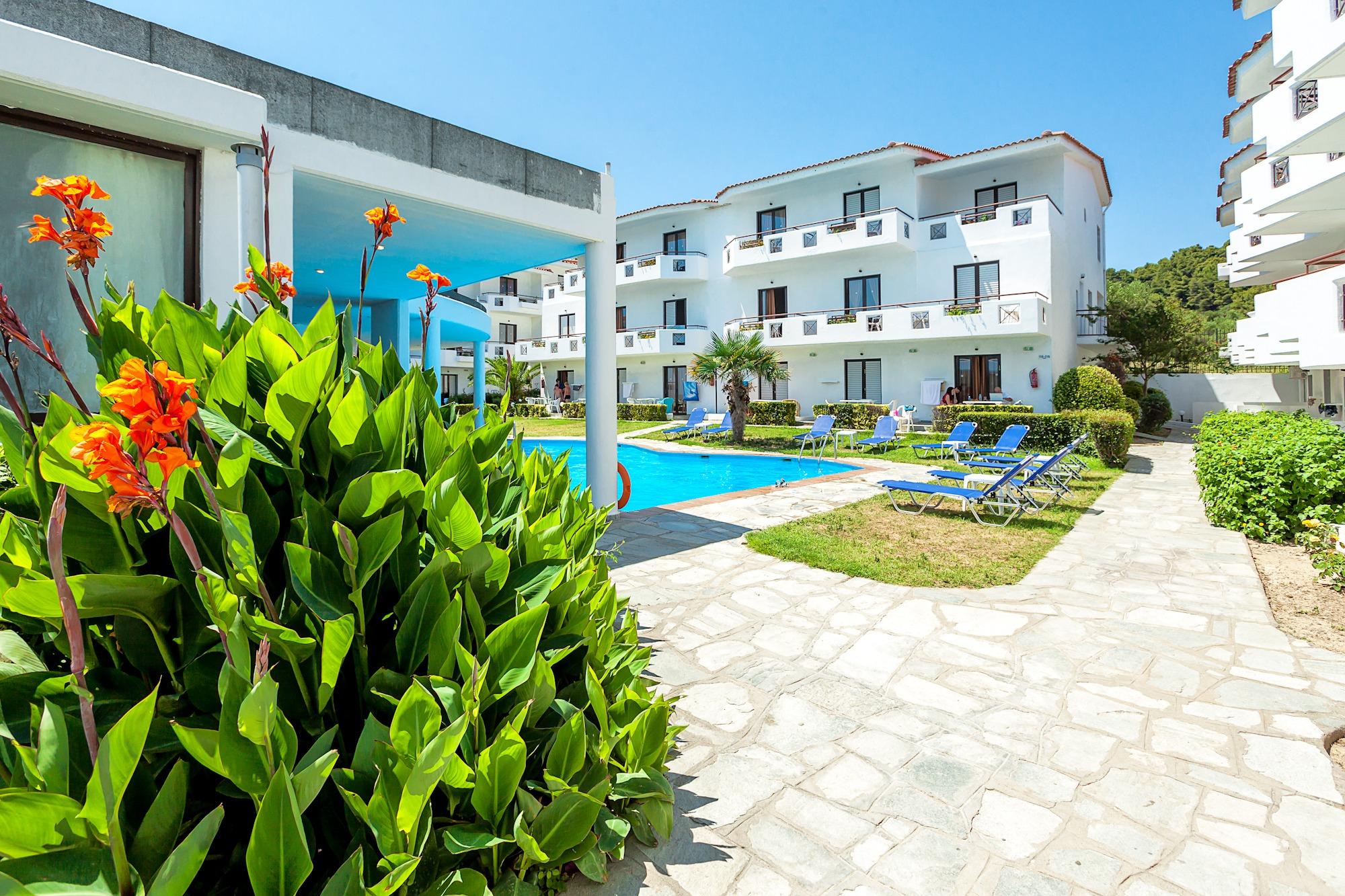 Xenios Dolphin Beach Hotel Possidi Exterior foto