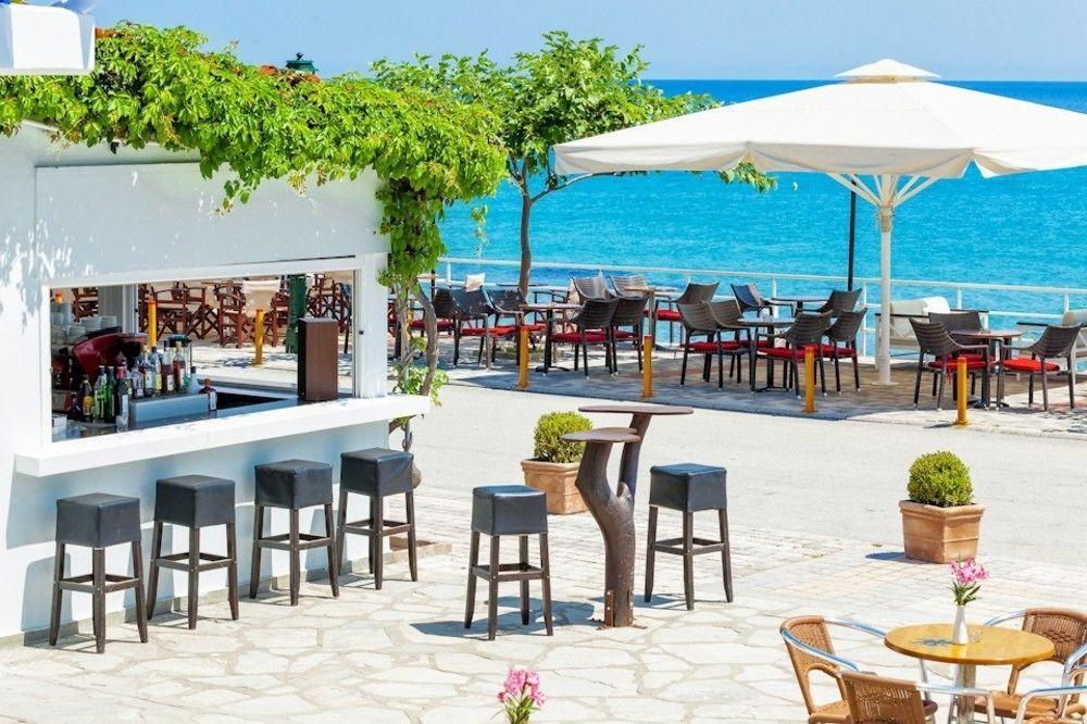 Xenios Dolphin Beach Hotel Possidi Exterior foto