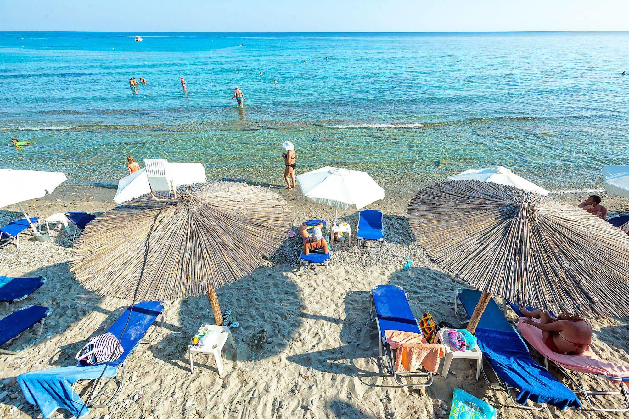 Xenios Dolphin Beach Hotel Possidi Exterior foto